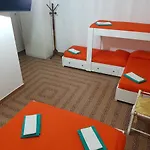Zia Mia 4*